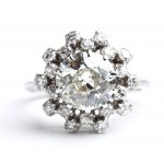 Diamond gold ring