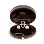Diamond platinum ring convertible in a pair of earrings