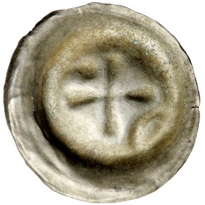 Polska, Wielkopolska, brakteat guziczkowy Krzyż, księżyc i gwiazda, 2. połowa XIII w.