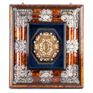 Tortoiseshell case with coral bedside
