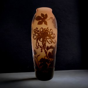 Decorative vase with chrysanthemums, France, Emille Gallé, Nancy, 1920s.