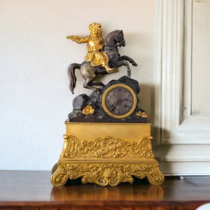 Zegar kominkowy zwieńczony figurą Ludwika XIV na koniu, II poł. XIX w.
