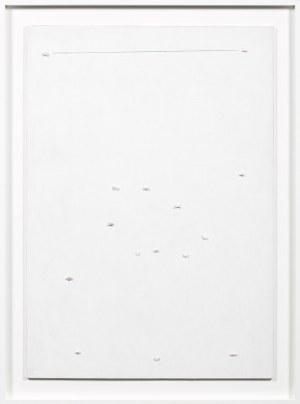 Koji Kamoji, Biały obraz z kamyczkami 3, 2013