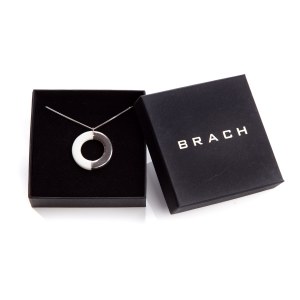 BRACH Jewellery, Přívěsek na řetízku ve tvaru kruhu