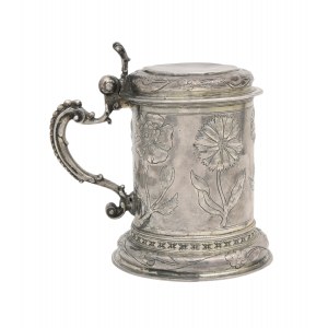 Mug with floral decoration, Gdansk, 2nd half of 17th century, goldsmith not identified (Nathaniel Pressding I ?).