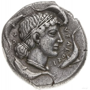 tetradrachma, 450-440 pne; Aw: Kwadryga w prawo, powyże...