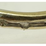 Pierścionek złoty z szafirem oraz diamentami (50)