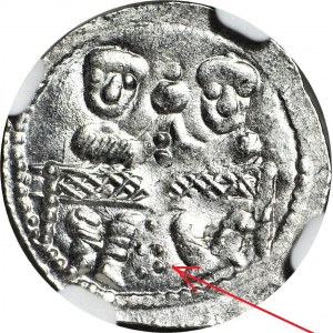 Bolesław IV Kędzierzawy 1146-1157, Denar bracia za stołem, Rycerz obok gwiazdka, 5 KROPEK pod stołem