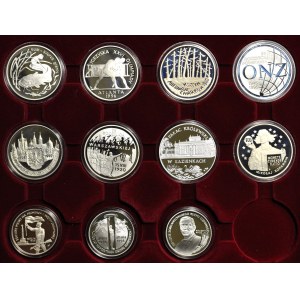 11 sztuk, kompletny rocznik lustrzanek 10 i 20 złotych 1995