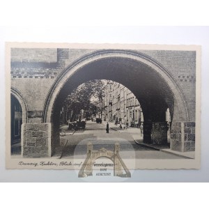 Gdańsk, Danzig, ulica Ogarna, brama ok. 1940