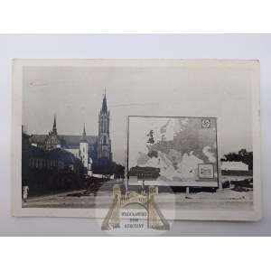 Białystok, okupacja - ogromna mapa Nowej Europy na bilbordzie, kościół, 1943
