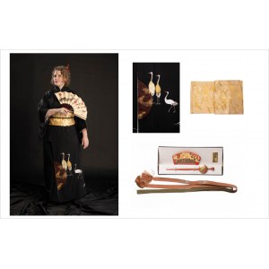 Damskie kimono z motywem żurawi wraz z akcesoriami