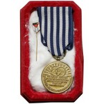 Krzyż Oświęcimski, Medal Zasłużony dla PZBWPOK i znaczek Stutthof