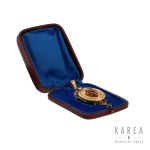 Medalion z granatem i perłami, Francja, kon. XIX w., biedermeier