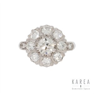 Gänseblümchen-Ring mit Diamanten, 2. Hälfte 20. Jahrhundert.