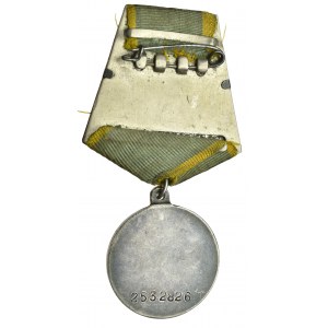 ZSRR, Medal za zasługi bojowe - typ 2 wariant 3.1