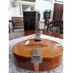 Mandolína, vyrobená v Sovětském svazu