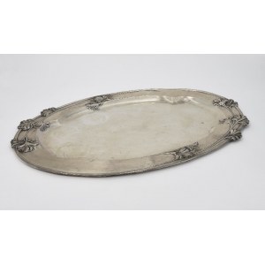 Oval tray with relief of Art Nouveau flowers