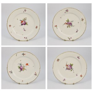 FABRIK JACQUES VERMONET ET FILS (est. 1778), Set of 4 service plates with floral decoration