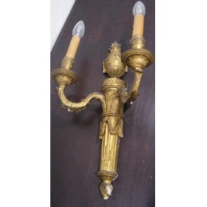 Applique en bronze doré Style Louis XVI . Longueur 44 cm