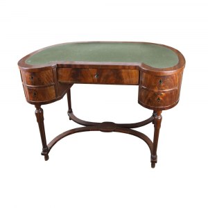 Bean-shaped desk