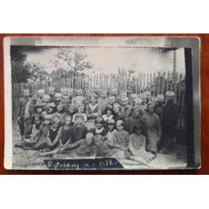 Rytwiany.Fotografie skupiny dětí VI 1939.