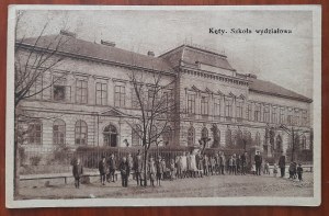 Kęty.Faculty school