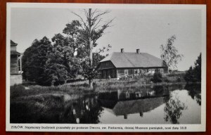 Zułów.Nejstarší budova, která zůstala po požáru panského domu zvaného Pekárna...