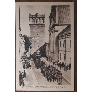 Sandomierz.Brama Opatowska.Pozostałość z murów fortecznych...