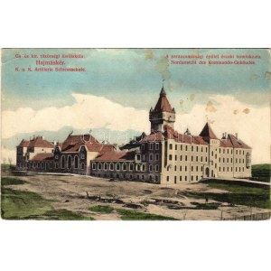 1913 Hajmáskér, Cs. és kir. tüzérségi lövőiskola, a parancsnoksági épület északi homlokzata. Simon Ferenc kiadása (fl...