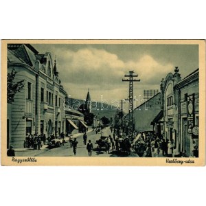 Nagyszőlős, Nagyszőllős, Vynohradiv (Vinohragyiv), Sevljus, Sevlus; Verbőczy utca, piac, autó / street, market...