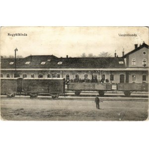 Nagykikinda, Kikinda; vasútállomás, vonat. Vasúti levelezőlapárusítás 7902. / railway station, train (fl...