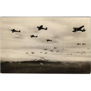 Military aircrafts (EK)