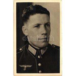 Military WWII, man from German Luftwaffe, Photo Frimberger, Nürnberg (EK)