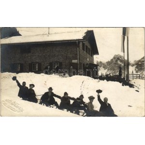 1906 Kufstein, szánkózó társaság télen / sledding people in winter, sport photo. A. Karg (fl)