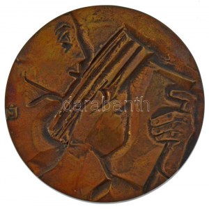 Nagy István János (1938-) DN Az olvasó munkásért kétoldalas bronz emlékérem dísztokban (96mm) T...