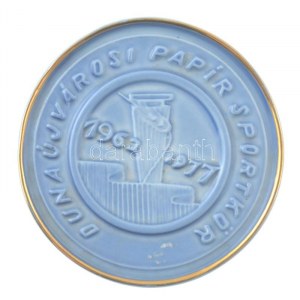 1977. Dunaújvárosi Papír Sportkör egyoldalas Zsolnay porcelán emlékérem (103mm) T:1-