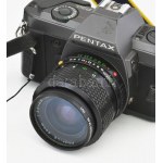 Pentax P30 fényképezőgép + Profile Zoom 35-70mm f/3.5-4.5 Macro, akadozó karral
