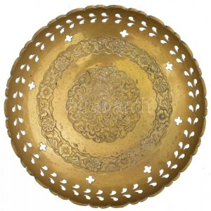 Bronz kínáló, d: 17 cm, m: 6,5 cm