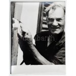 Wonke Rezső 80 db pecséttel jelzett vintage fotóművészeti alkotása 18x13 cm-től. Városi életképek, szoció fotók...