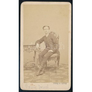cca 1860-1870 Fiatal férfi díszmagyarban (Óváry József), vizitkártya Pesky és Gévay műterméből (Pest, Váci u. 14.), 10...