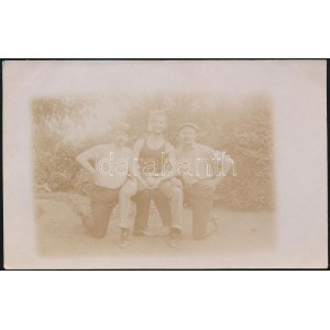 1913 Edzőtársak, megírt fotólap, 9×13,5 cm