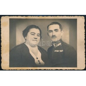 cca 1920 Rendőr és felesége Fotólap