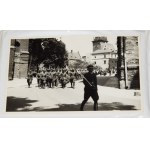 Fotoalbum (103): von der Parade am 3. Mai 1936 in Błonia Krakowskie und andere Fotos. [Aus der Sammlung von Rotmistrz Roman Medwicz].