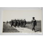 Fotoalbum (103): von der Parade am 3. Mai 1936 in Błonia Krakowskie und andere Fotos. [Aus der Sammlung von Rotmistrz Roman Medwicz].