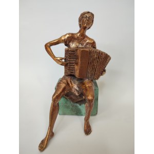 Andrzej Szczepaniec, Accordionist, 16x10x12