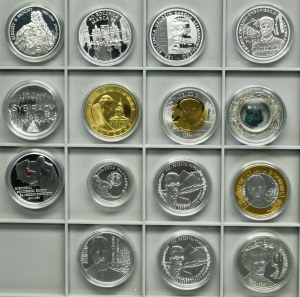 Set, 5-10 gold 2005-2011 (15 pieces).