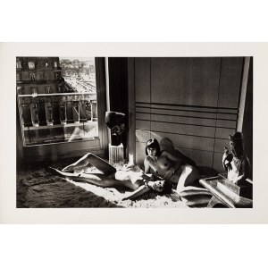 Helmut Newton, Mannequin, quai d&#039;Orsay II, 1977 z teki &#039;&#039;Special Collection 24 photos lithographs&#039;&#039;, 1979