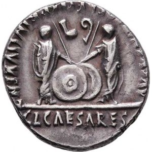 Augustus, 27 př.Kr. - 14 po Kr., AR Denár, Rv: C.L.CAESARES.AVGVSTI.F.COS.DESIG.