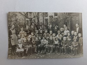 PHOTO OF CHILDREN SCHOOL